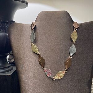 Beautiful Multiple Finishes NWT Ophelia Rie Necklace!